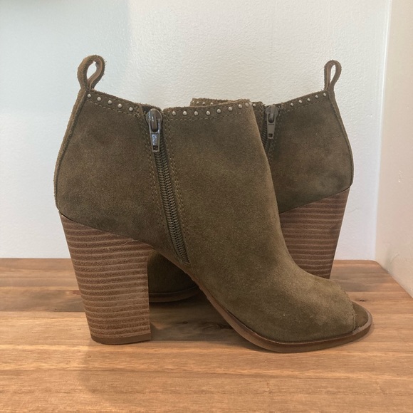 Lucky Brand Lotisha women’s size 9, olive - Picture 7 of 9